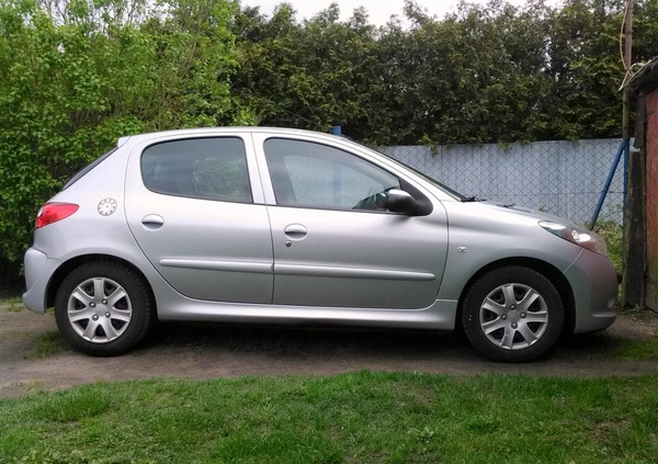 Peugeot 206 cena 12999 przebieg: 131500, rok produkcji 2010 z Gdańsk małe 92
